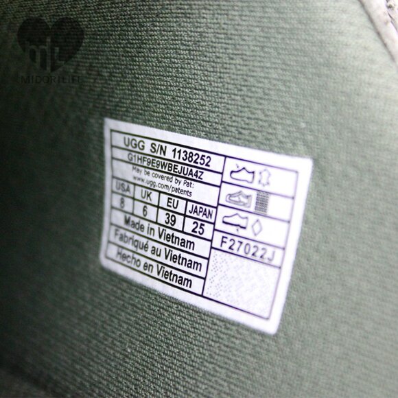 UGG Goldenstar Clog - Picture 14 of 16